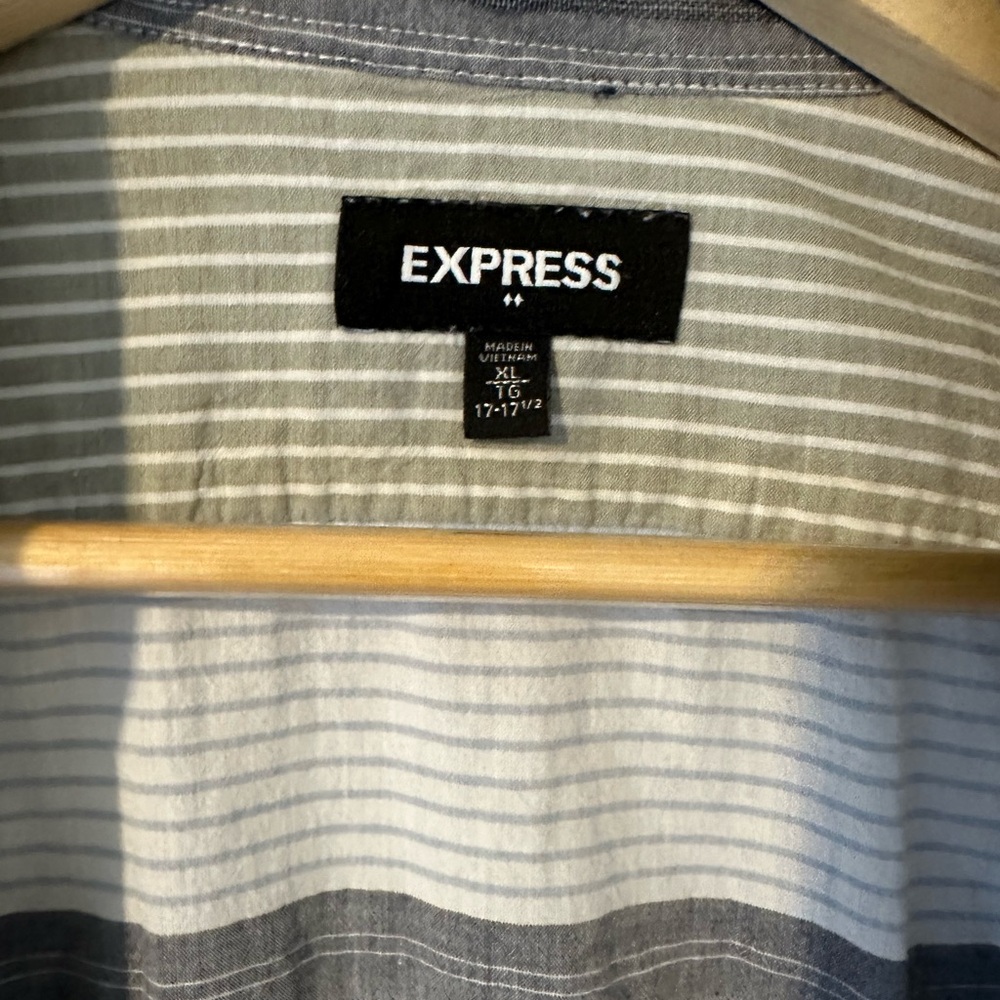 Express Striped Button down - Picture 3 of 4